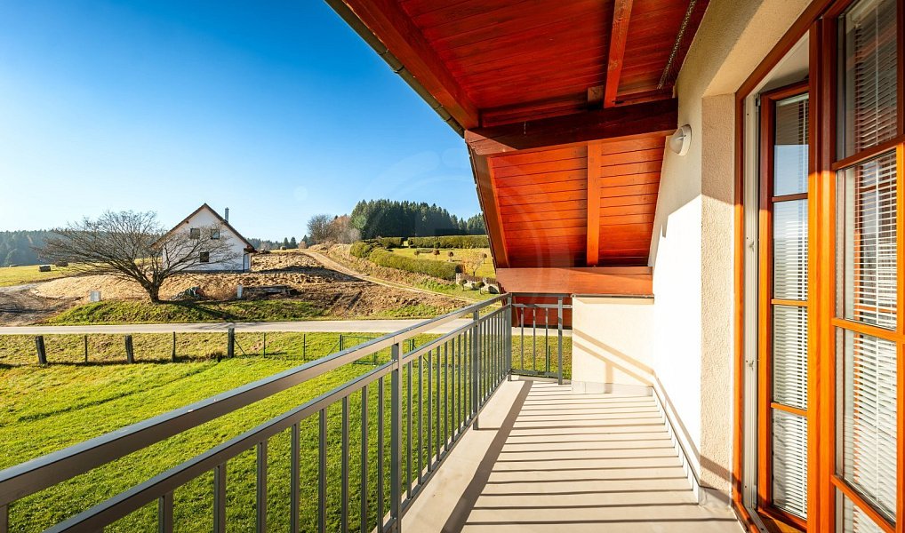 Prodej domu 230 m² s pozemkem 2 845 m², Horní Stropnice – náhled fotky 25