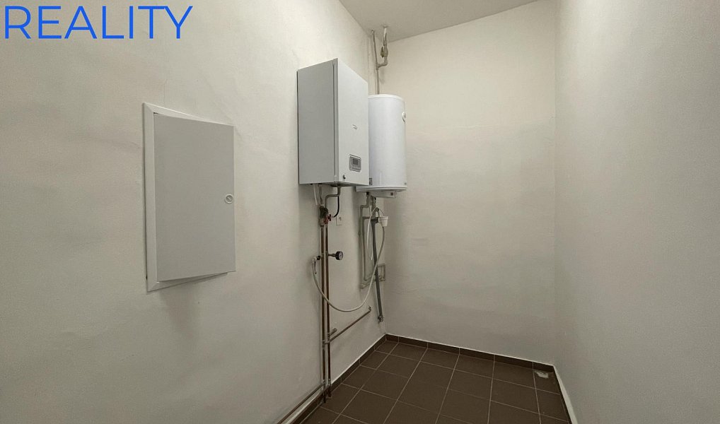Pronájem obchodních prostor 220 m², Opava – náhled fotky 7