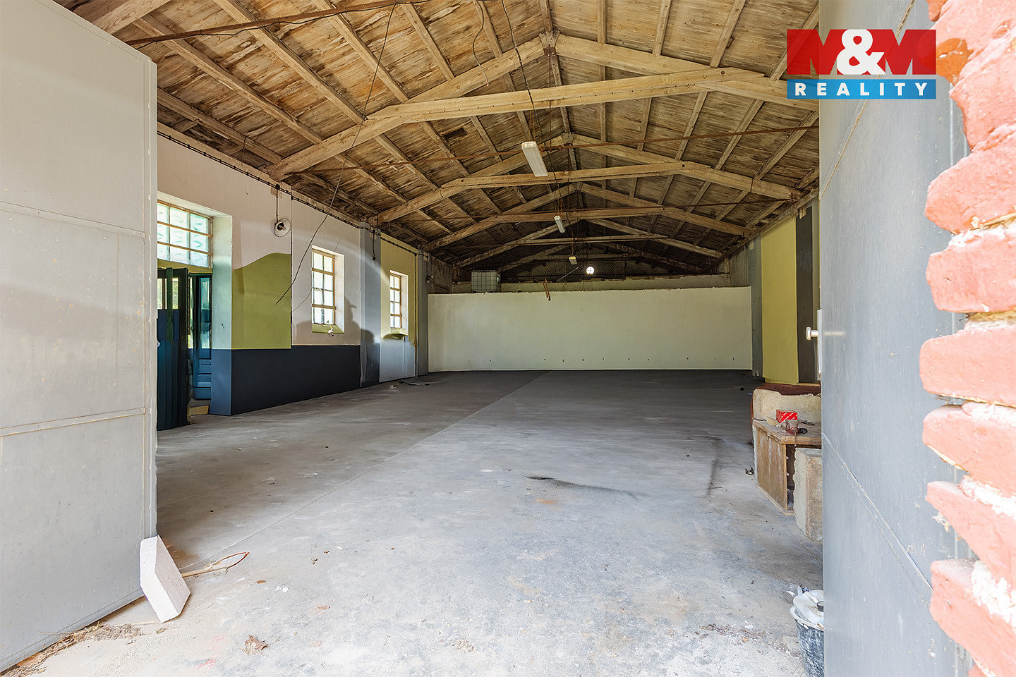 Prodej výrobních prostor 435 m² — photo 2