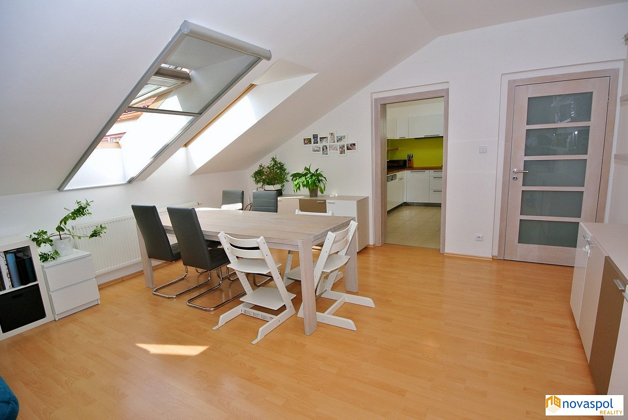 Pronájem bytu 3+1 108 m² — photo 3