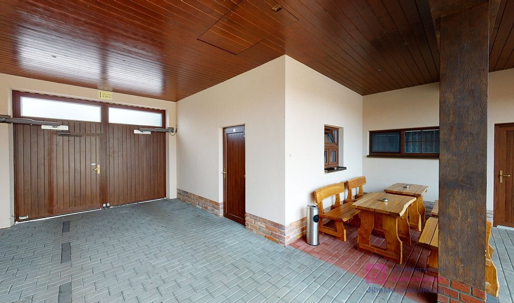 Prodej ubytovacího objektu 664 m², Bulhary – náhled fotky 5