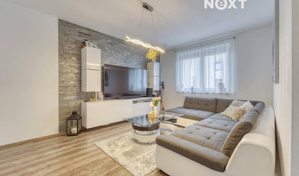 Prodej bytu 3+1 82 m², Klatovy – náhled fotky 2