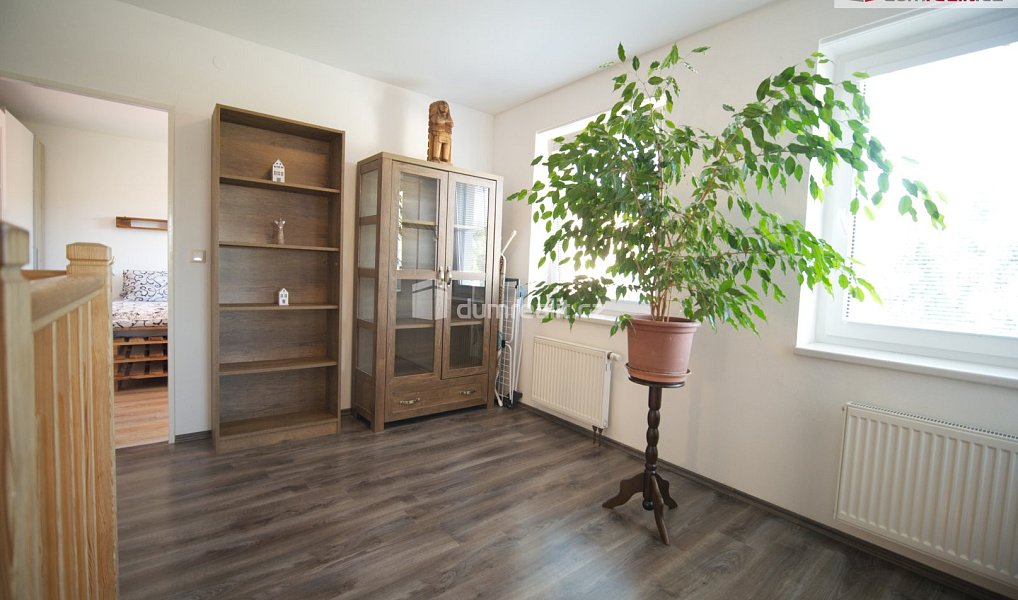 Prodej domu 140 m² s pozemkem 637 m², Žákava – náhled fotky 4