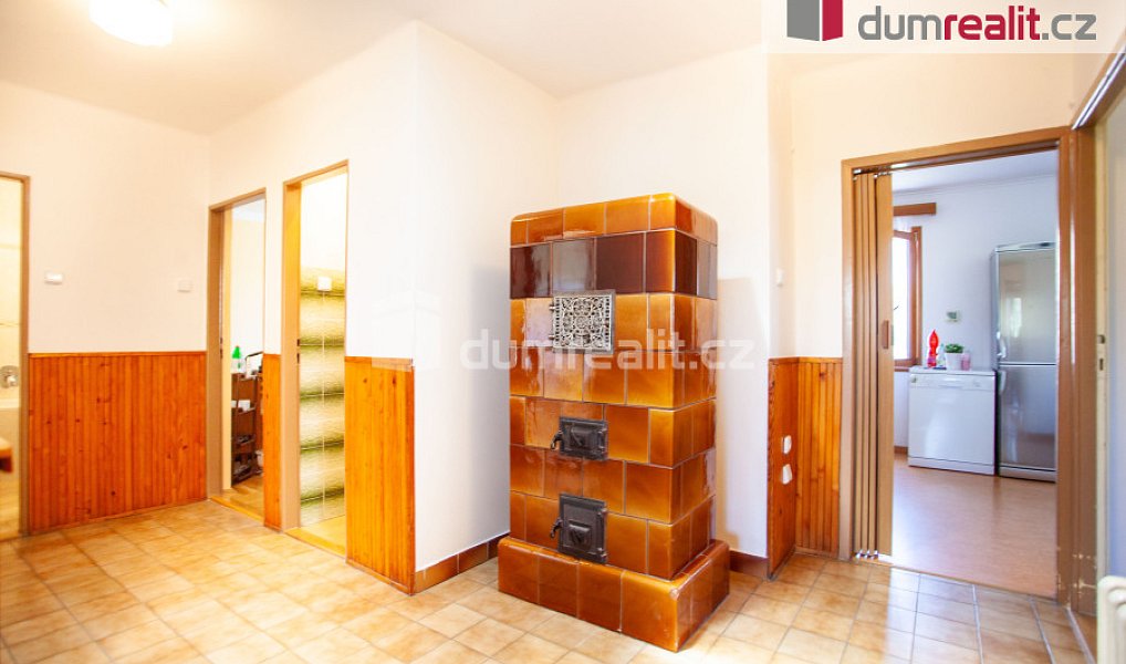 Prodej domu 321 m² s pozemkem 947 m², Netolice – náhled fotky 4