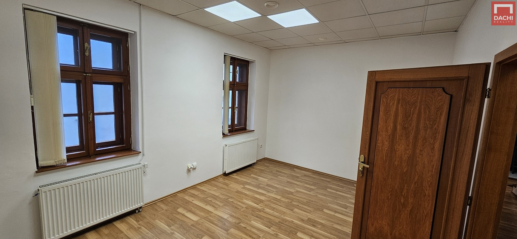 Pronájem kanceláře 55 m² – fotografie 4