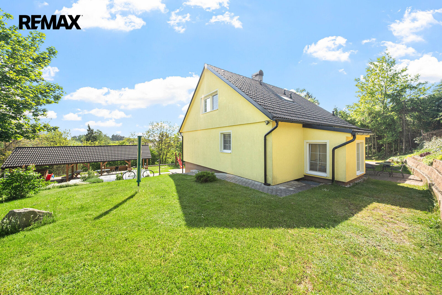 Prodej domu 300 m² s pozemkem 150 m² – fotografie 3