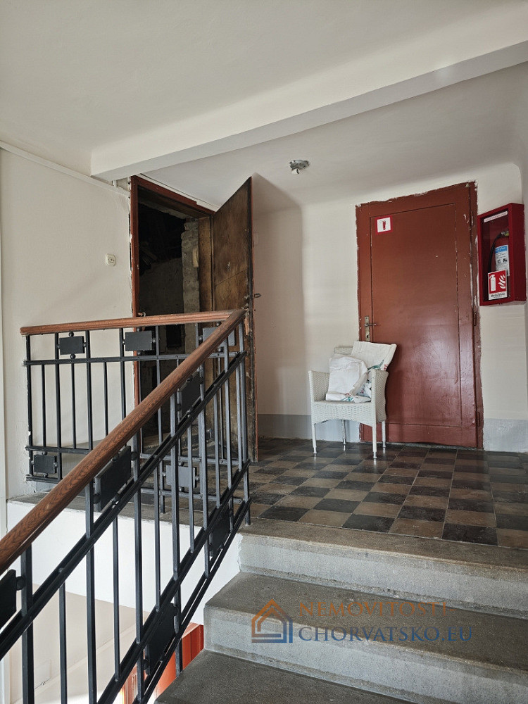 Prodej bytu 2+kk 80 m² - Widok 2