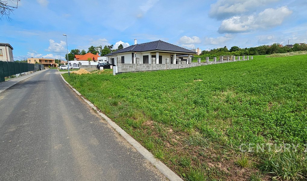 Prodej stavebního pozemku 1 416 m², Moravský Krumlov – náhled fotky 3