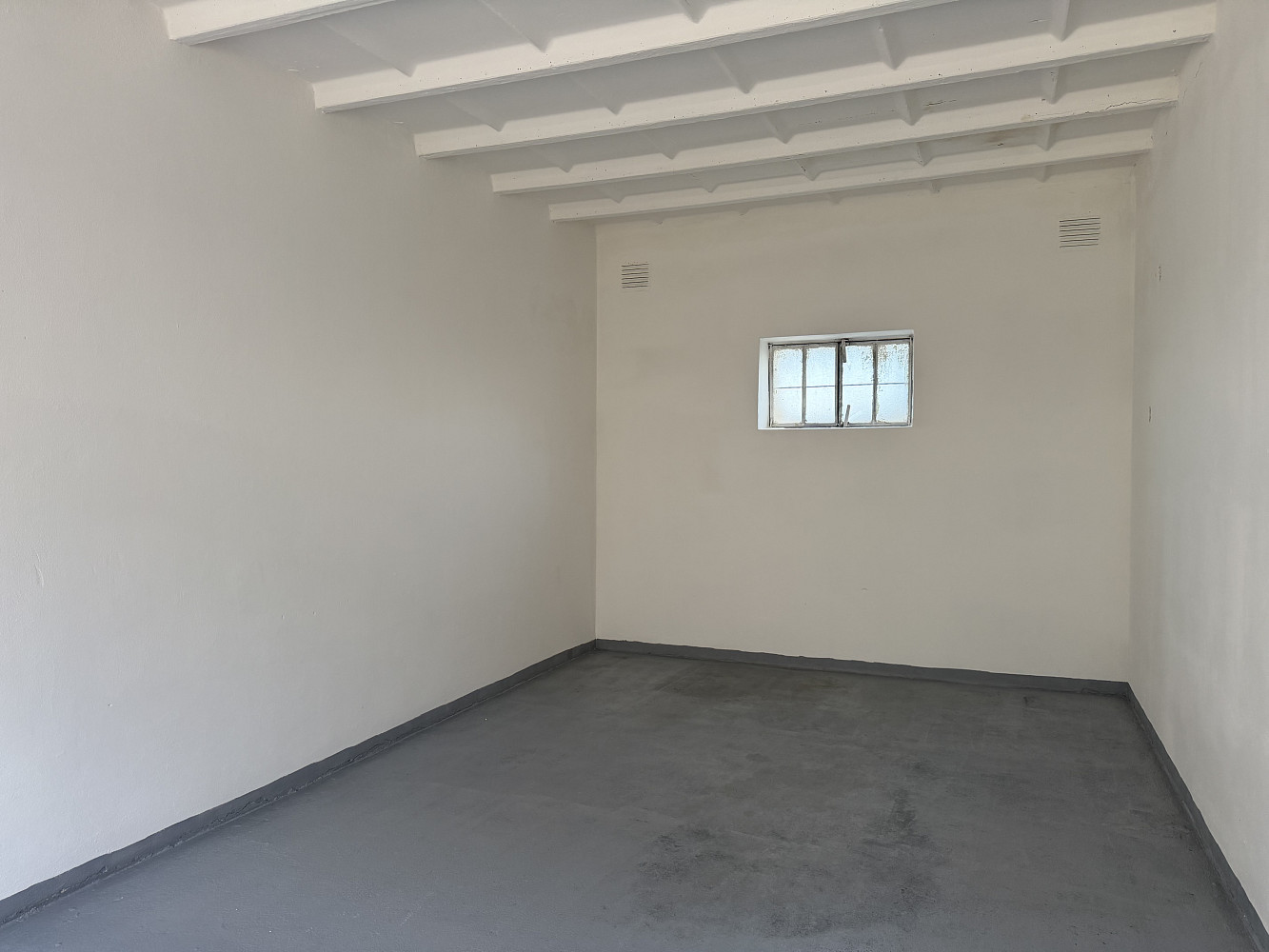 Řadová garáž 18 m², uherský brod, ul. babí louka – po rekonstrukci — photo 4