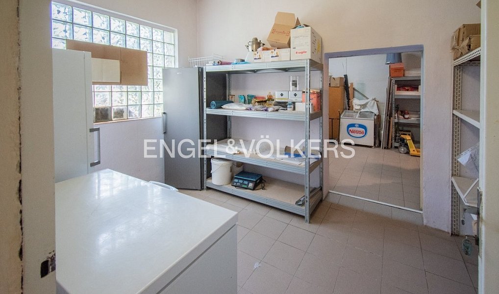Pronájem výrobních prostor 230 m², Husinec – náhled fotky 17
