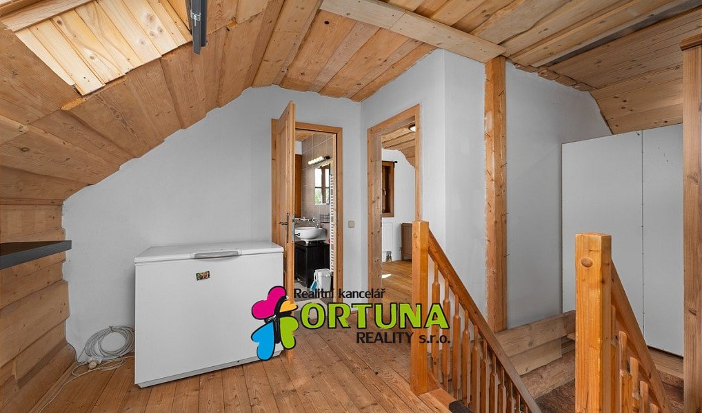 Prodej domu 115 m² s pozemkem 2 247 m², Vacov – náhled fotky 12