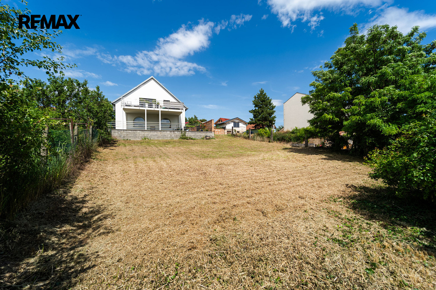 Prodej stavebního pozemku 684 m² — photo 2