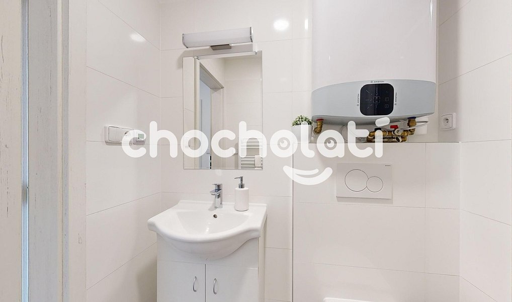 Prodej bytu 1+kk 27 m², Pardubice – náhled fotky 15