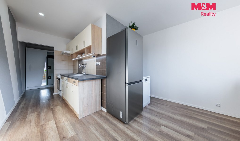 Pronájem bytu 2+kk 40 m², Karlovy Vary – náhled fotky 2
