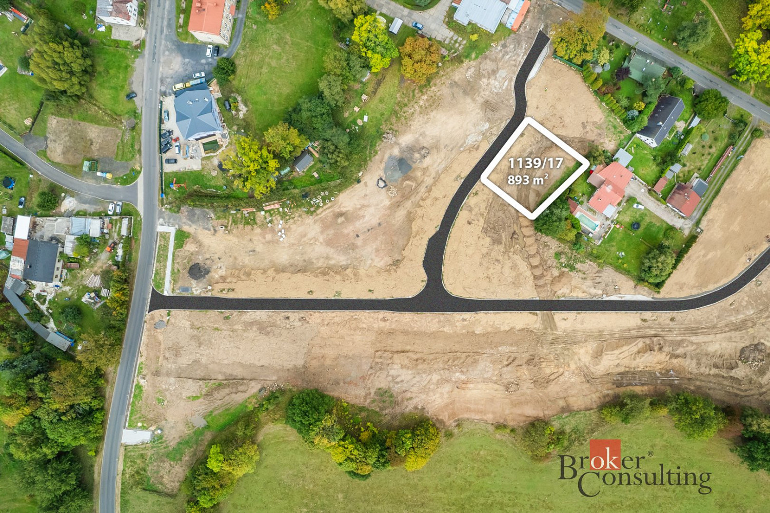 Prodej stavebního pozemku 893 m² – fotografie 4