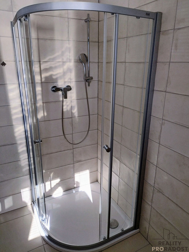 Pronájem bytu 2+kk 48 m² – fotografie 4
