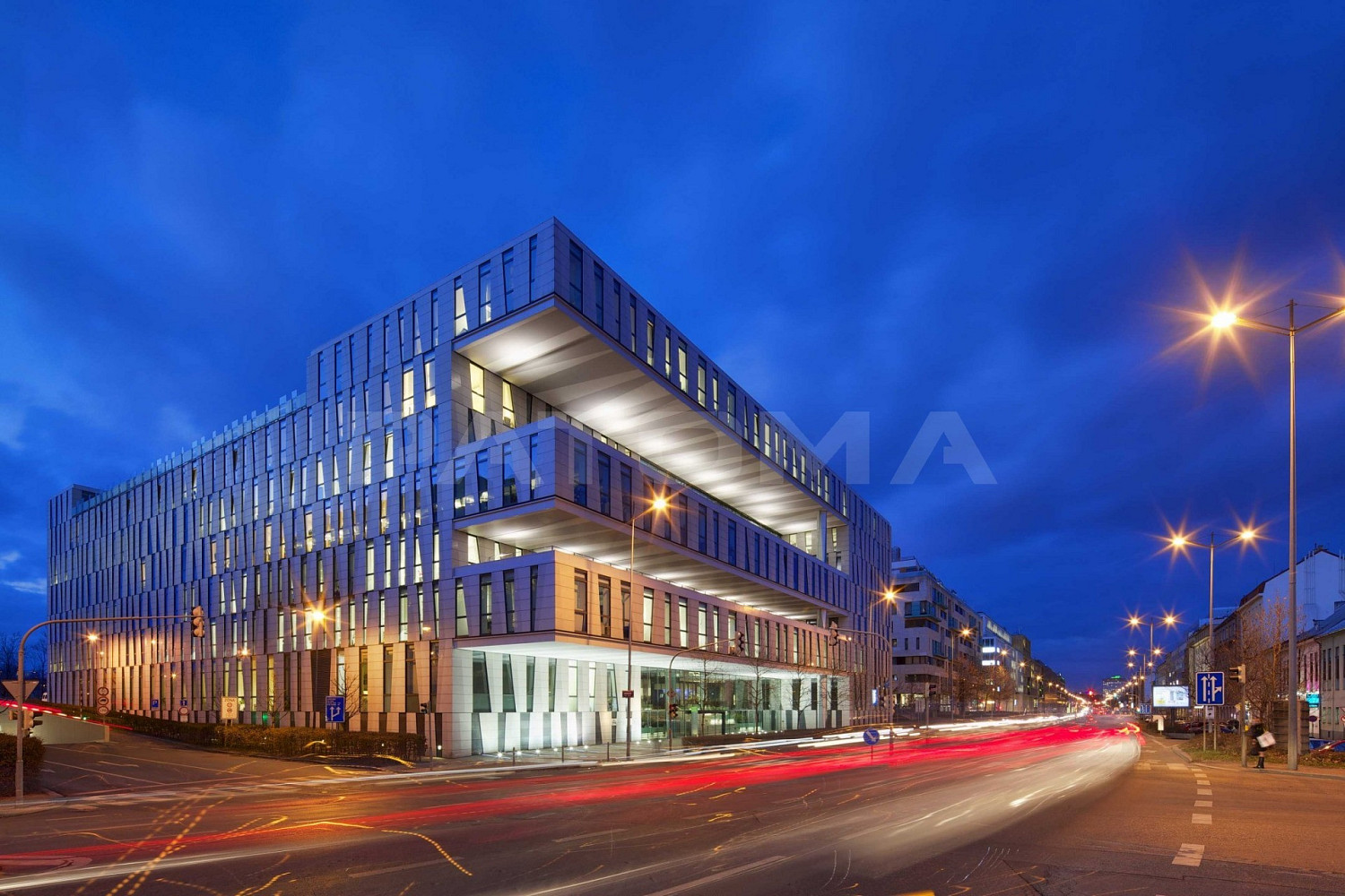 Pronájem kanceláře 1 439 m²