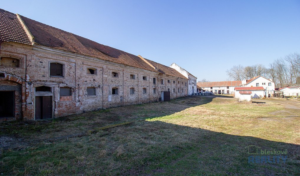 Prodej zemědělského objektu 1 113 m², Kojetice – náhled fotky 5