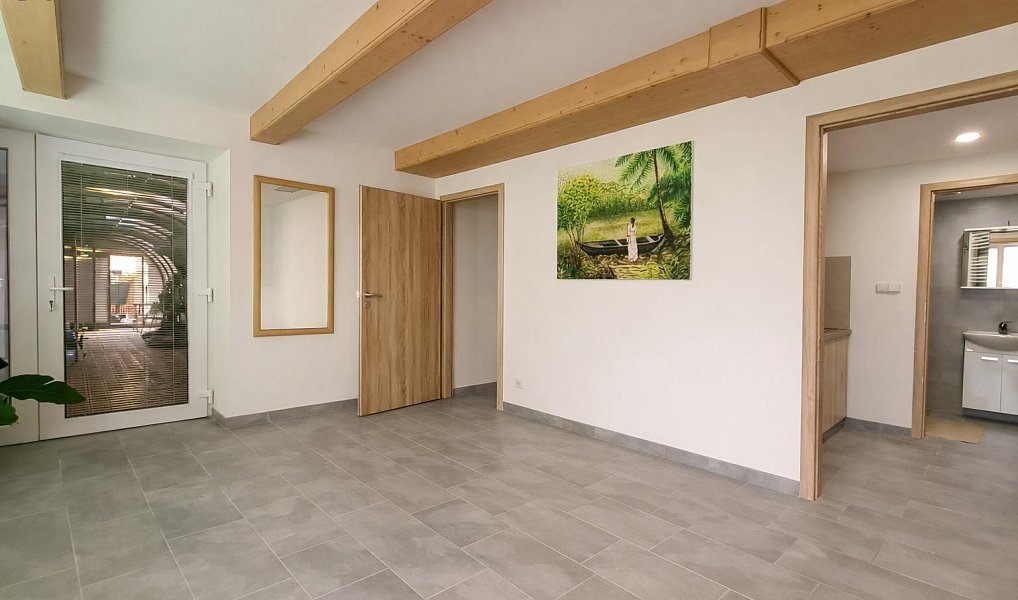Prodej bytu 1+kk 49 m², Květnice – náhled fotky 2