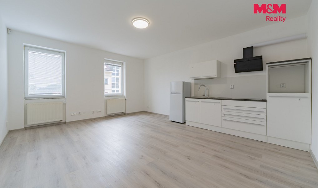 Pronájem bytu 2+kk 55 m², Cheb – náhled fotky 3