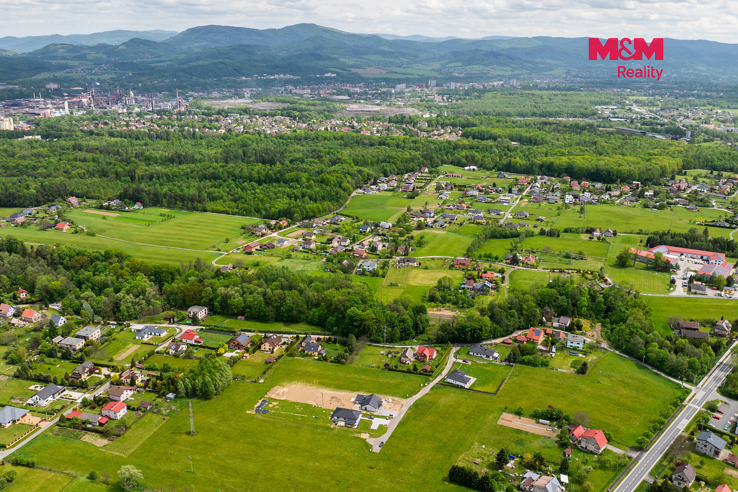 Prodej stavebního pozemku 2 564 m² – fotografie 4