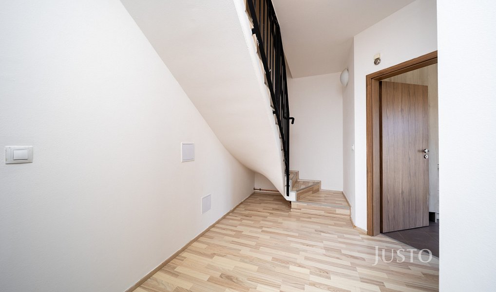 Prodej domu 141 m² s pozemkem 385 m², Třeboň – náhled fotky 17