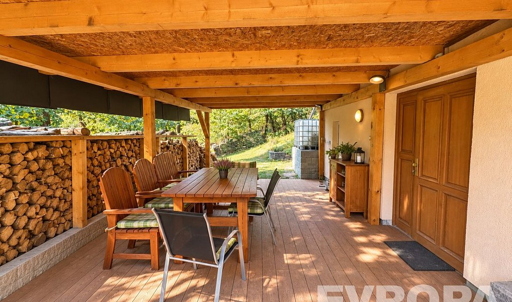 Prodej domu 76 m² s pozemkem 189 m², Čerňovice – náhled fotky 8