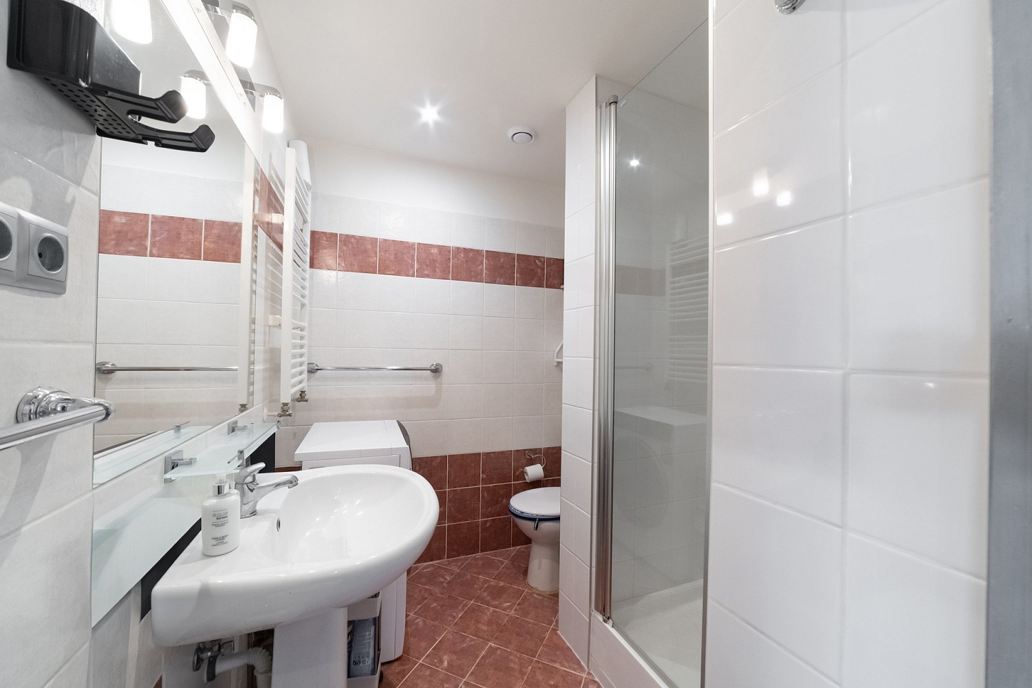 Prodej bytu 1+kk 45 m² – fotografie 2