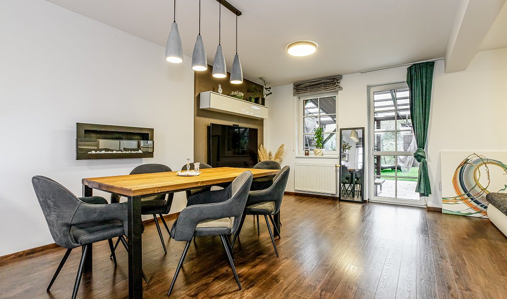Pronájem domu 107 m² s pozemkem 150 m², Hluboká nad Vltavou – náhled fotky 2