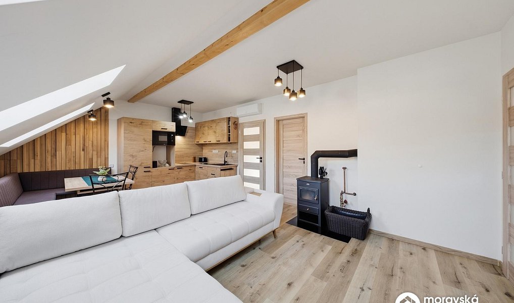 Prodej domu 121 m² s pozemkem 410 m², Dolní Kounice – náhled fotky 7