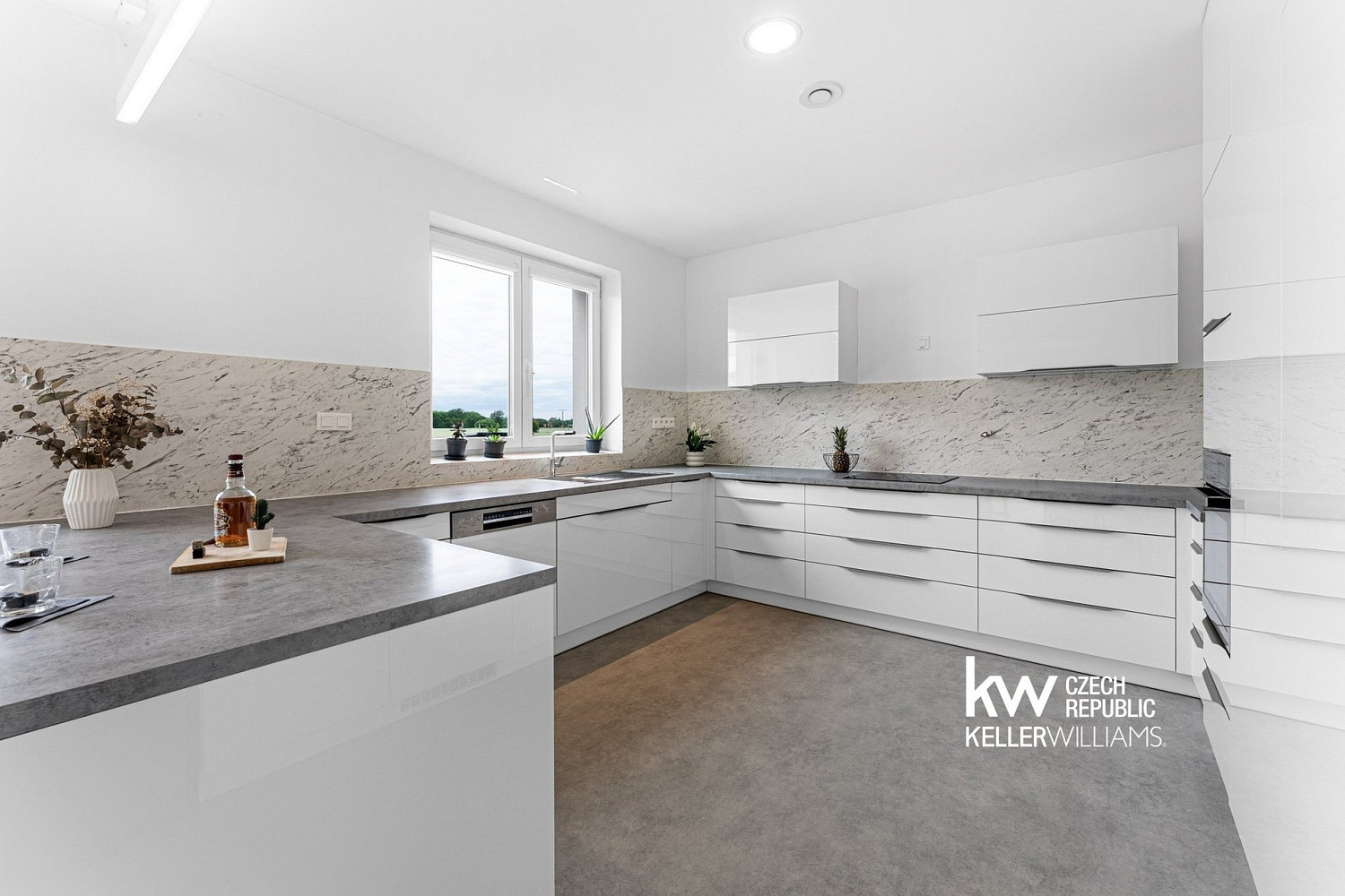 Prodej domu 212 m² s pozemkem 1 982 m² – fotografie 3