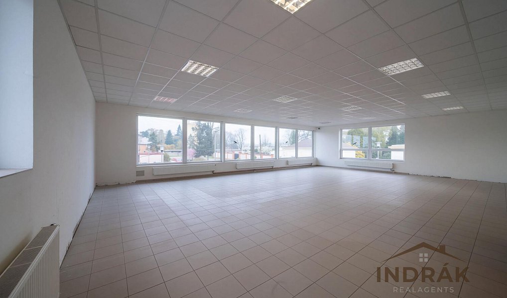 Prodej obchodních prostor 726 m², Nový Jičín – náhled fotky 3