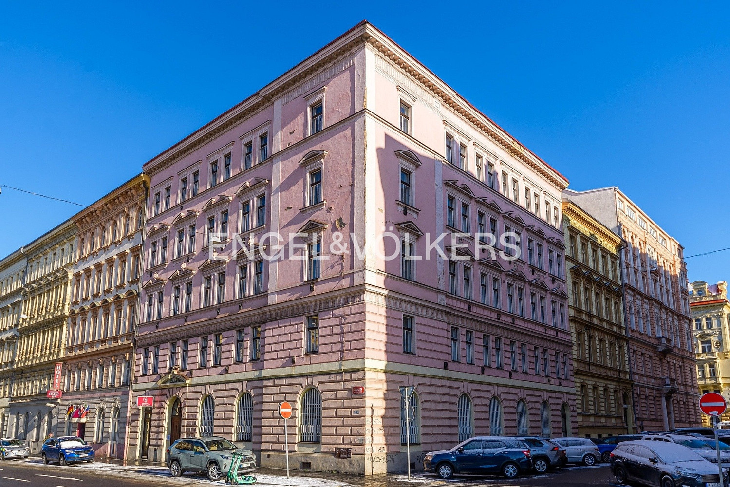 Pronájem skladovacích prostor 281 m²