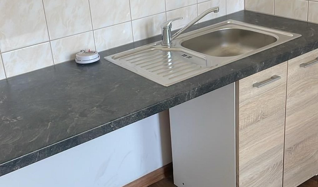 Pronájem bytu 1+kk 29 m², Ústí nad Labem – náhled fotky 2