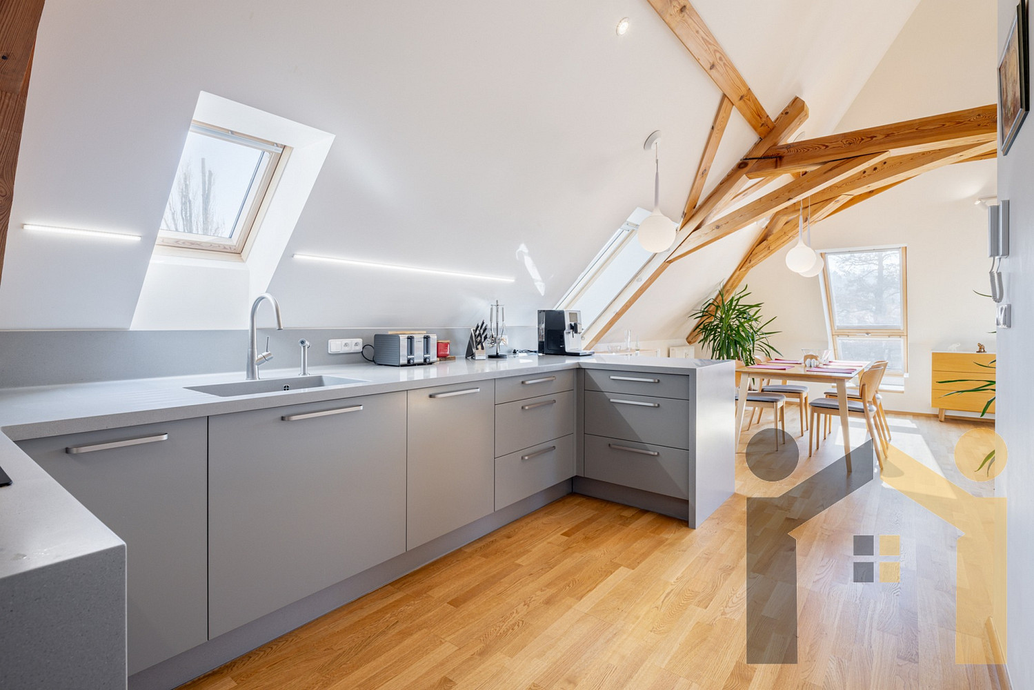 Prodej bytu 4+kk 96 m² – fotografie 4