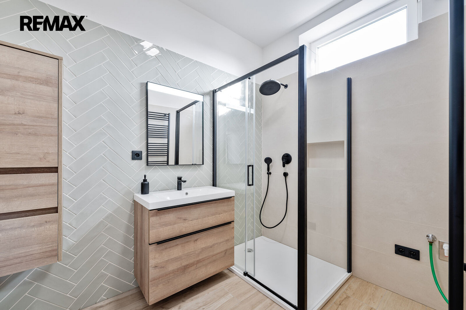 Pronájem bytu 3+kk 79 m² – fotografie 4