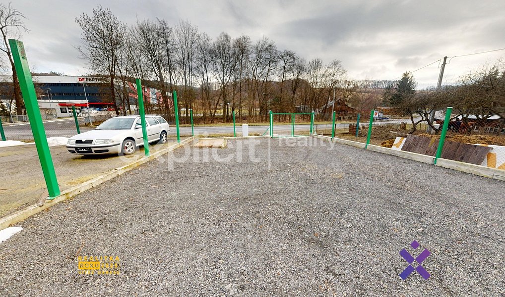Pronájem komerčního pozemku 200 m², Neubuz – náhled fotky 2