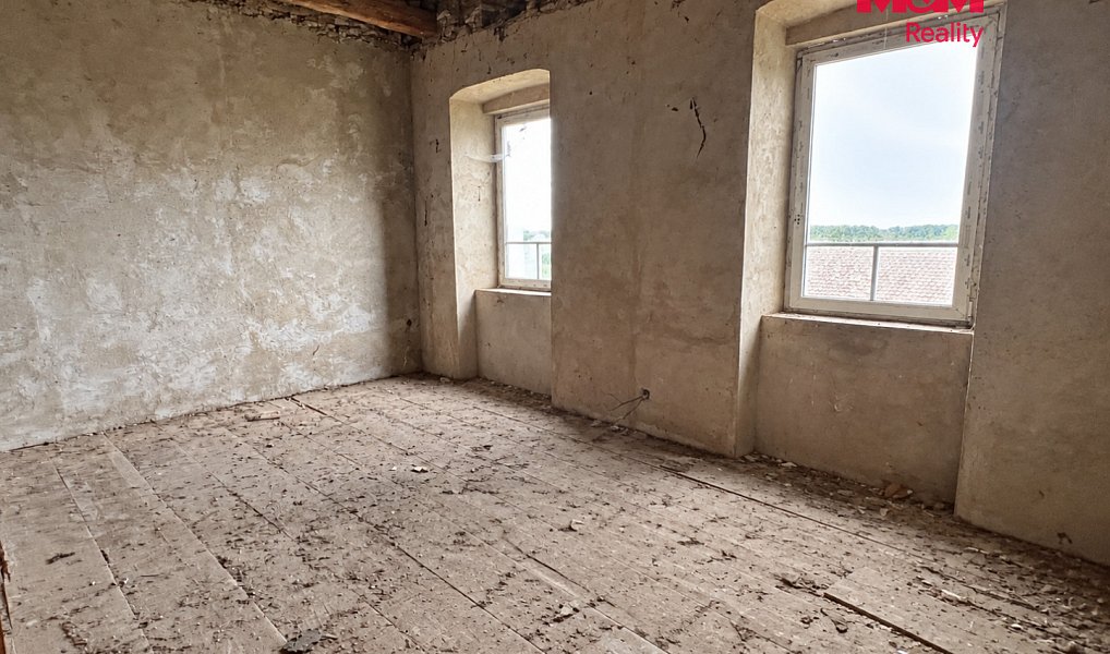 Prodej domu 300 m² s pozemkem 2 366 m², Kostelní Hlavno – náhled fotky 9