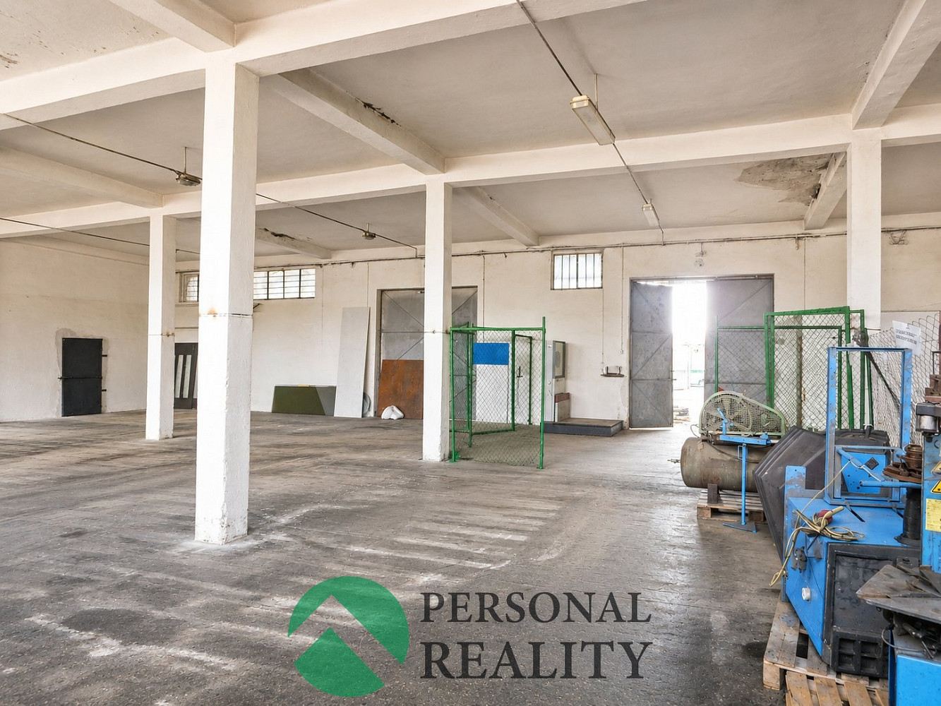 Pronájem obchodních prostor 415 m² – fotografie 3