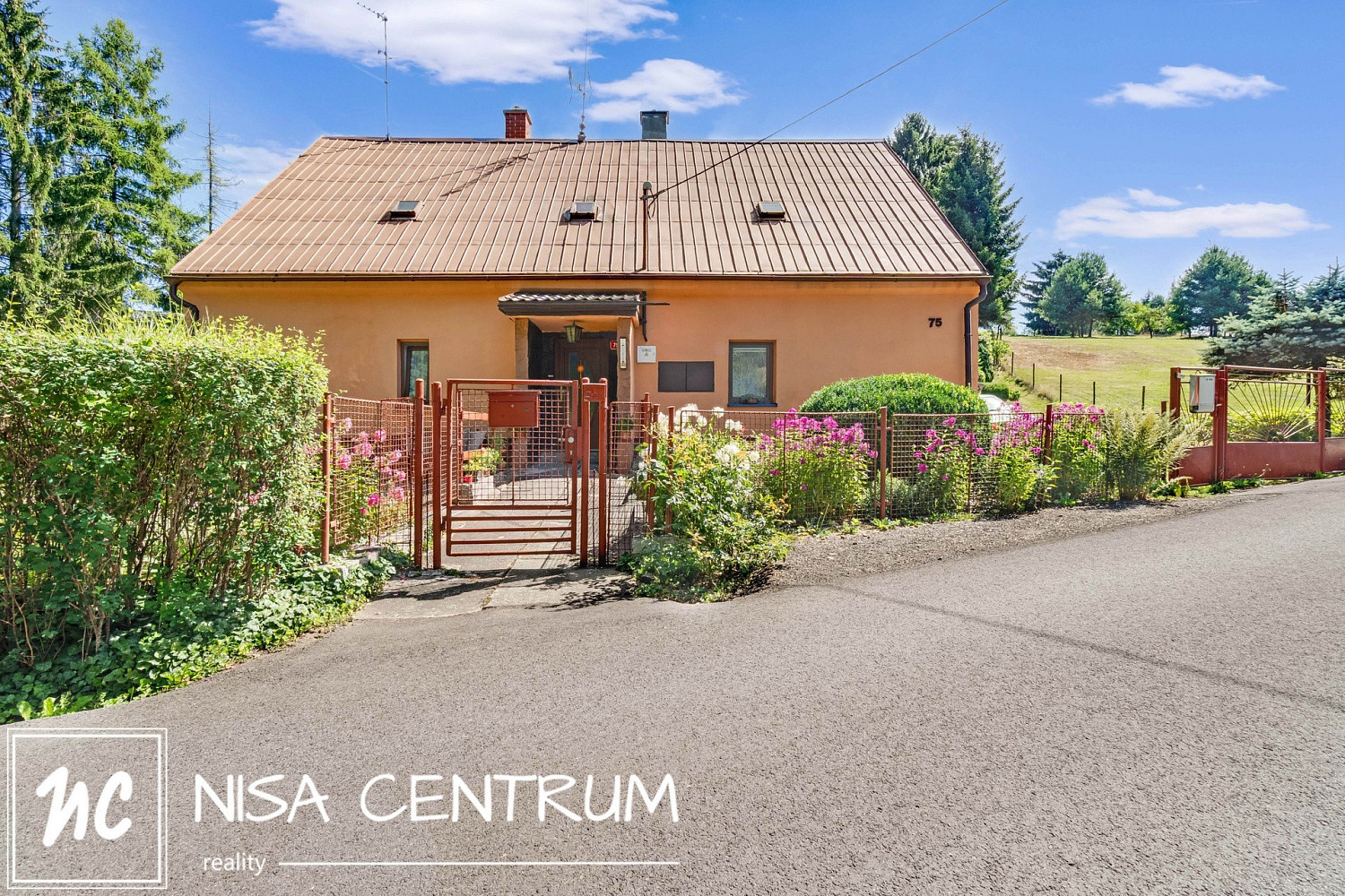 Prodej domu 170 m² s pozemkem 1 355 m²