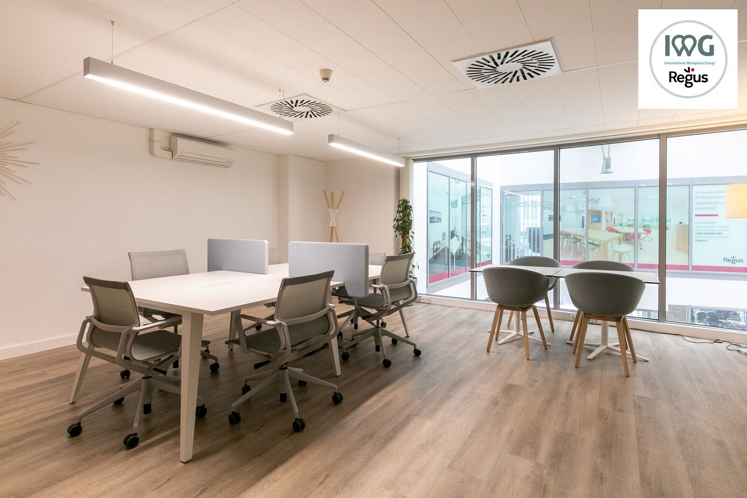 Pronájem kanceláře 50 m² — photo 2