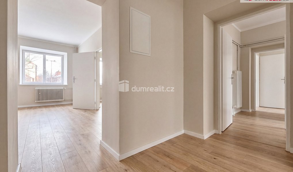 Prodej domu 200 m² s pozemkem 321 m², Kravaře – náhled fotky 13