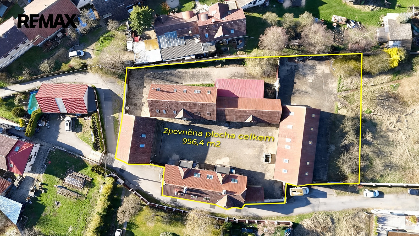 Prodej domu 1 145 m² s pozemkem 3 526 m² — photo 2