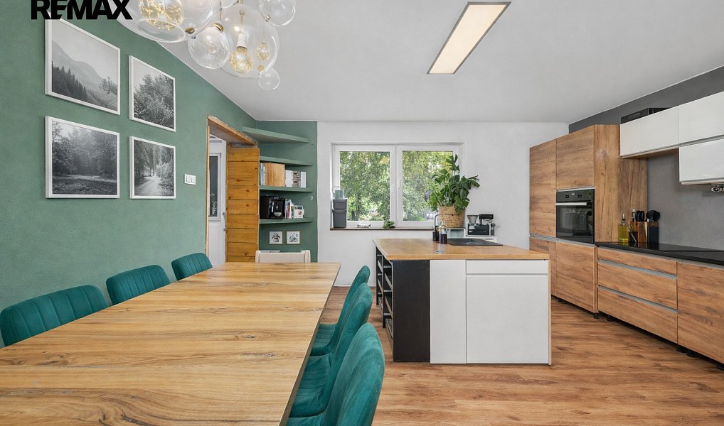 Prodej domu 226 m² s pozemkem 1 531 m², Cehnice – náhled fotky 2