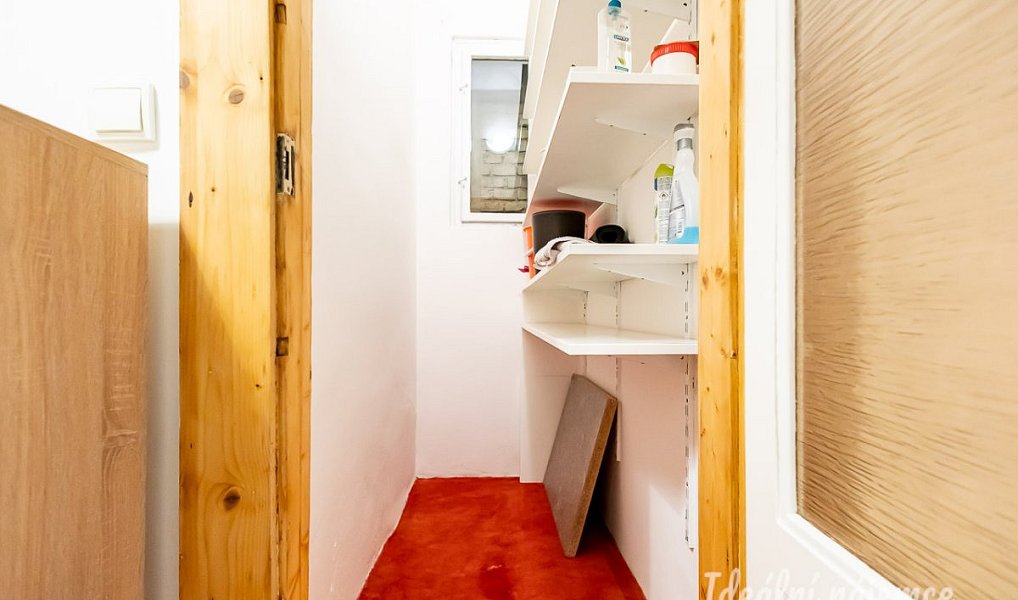 Pronájem bytu 1+kk 38 m², Praha – náhled fotky 11