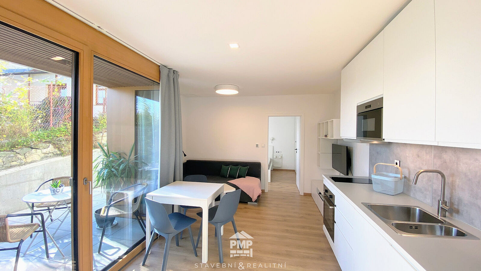 Pronájem bytu 2+kk 40 m² – fotografie 3