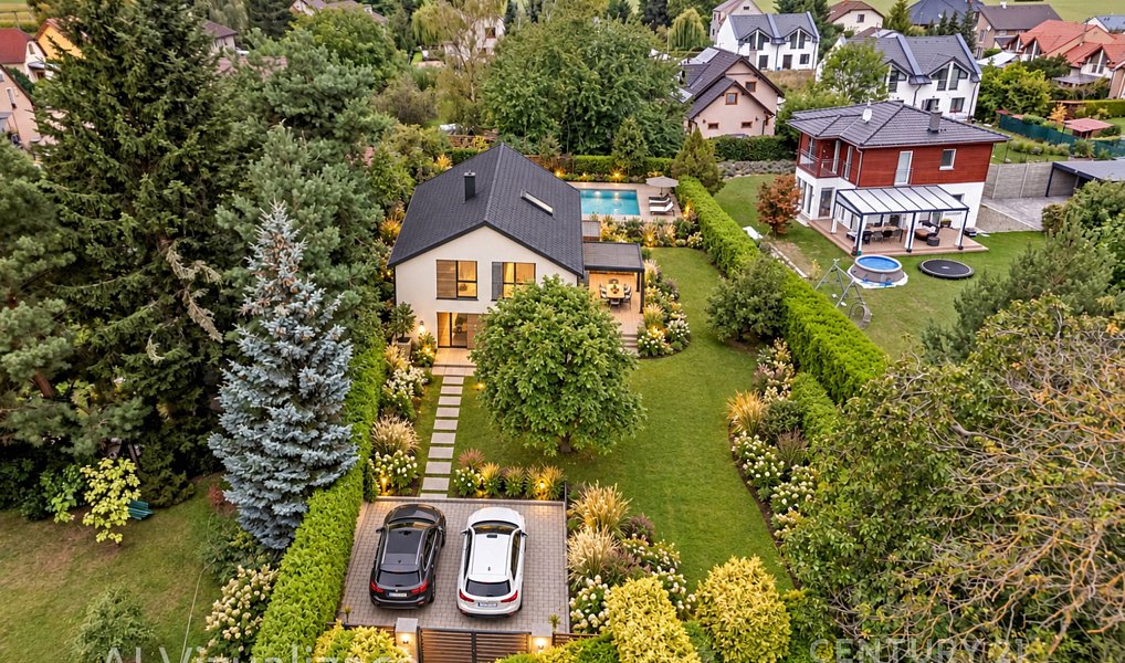Prodej domu 215 m² s pozemkem 1 960 m², Škvorec – náhled fotky 21