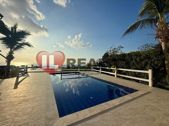 Prodej domu 750 m² s pozemkem 800 m² — photo 2