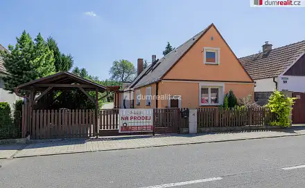 Prodej domu 130 m² s pozemkem 1 798 m², Nepomyšl, okres Louny