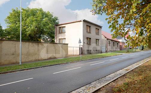 Prodej domu 246 m² s pozemkem 781 m², Masarykovo nám., Lužná, okres Rakovník